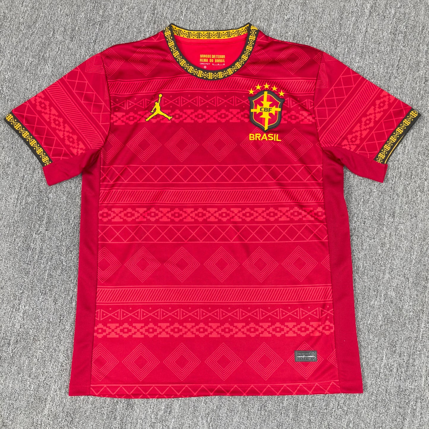 25-26 Fan Brazil