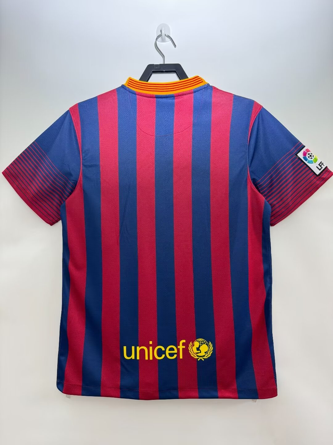 2013-14 Barcelona Home