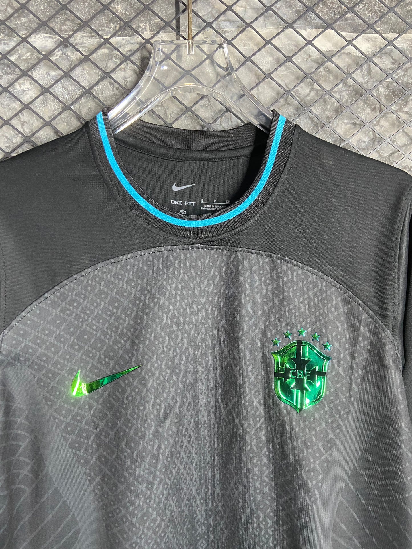 24-25 fan Brazil