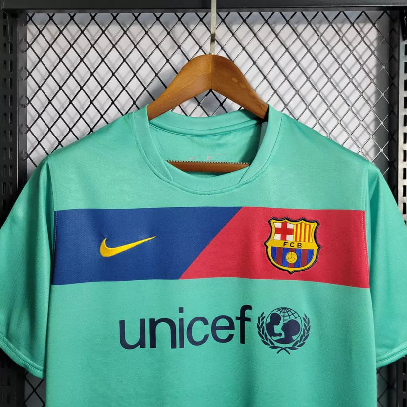 10-11  Barcelona Away