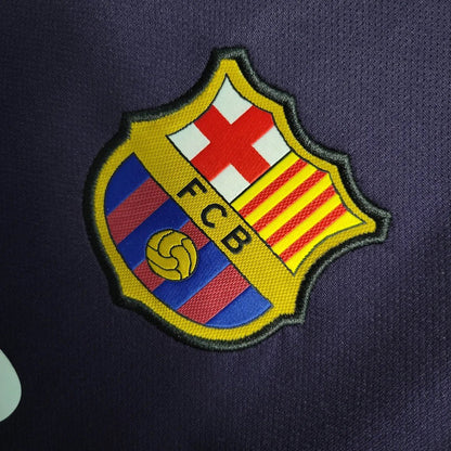 16-17 Barcelona Away