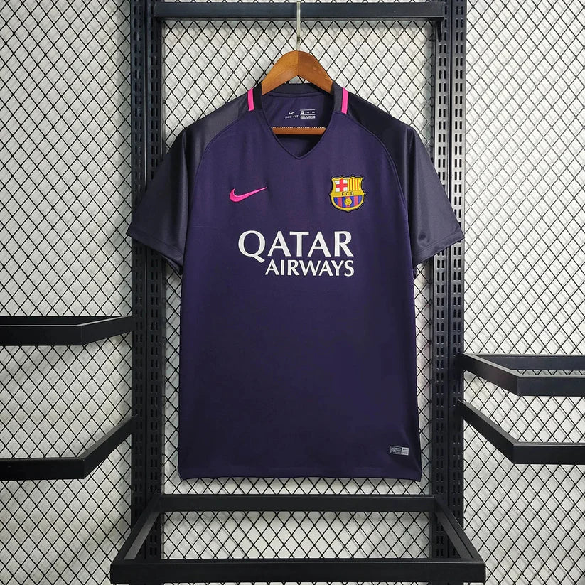 16-17 Barcelona Away