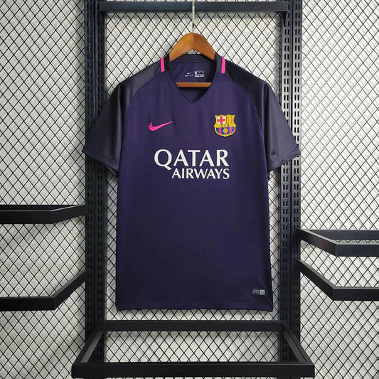 16-17 Barcelona Away