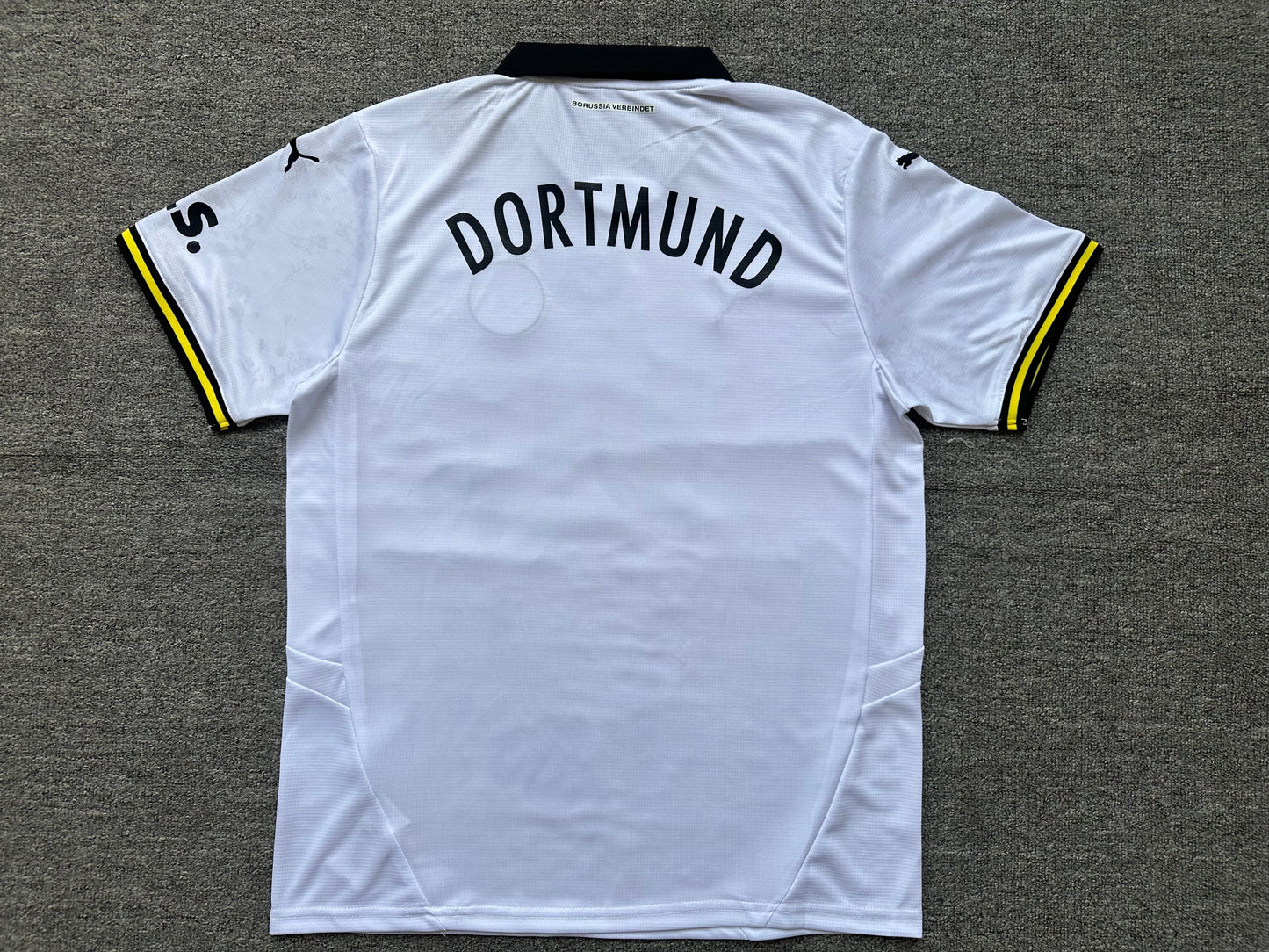 24-25  Dortmund Away